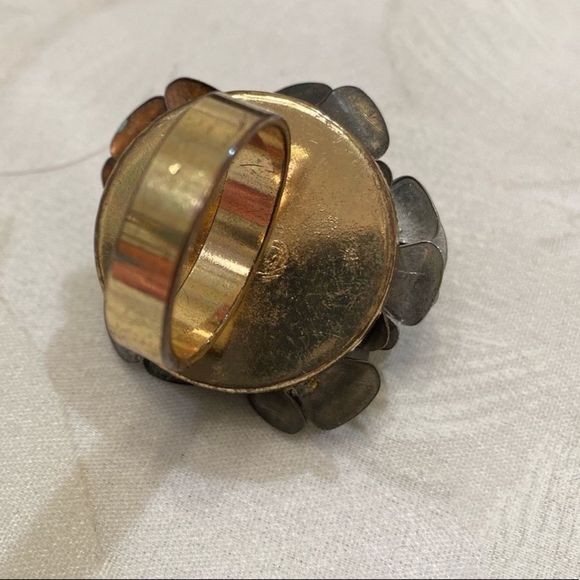 Vintage Multi Color Flower Ring - Picture 6 of 8
